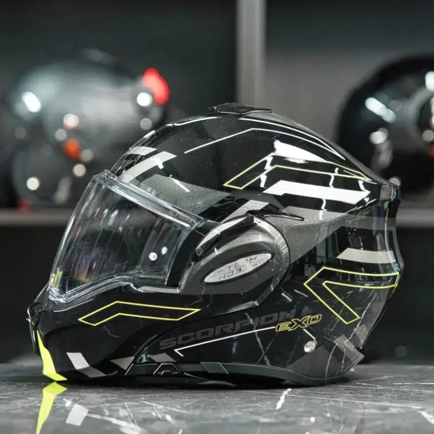 Scorpion Exo-Tech Evo Conquer Black-Neon Yellow