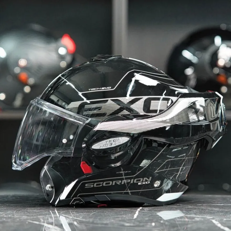 Scorpion Exo-Tech Evo Traveller Black-White