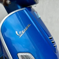 SOLD BTW-voertuig Vespa GTS300 blauw 87-MG-PF