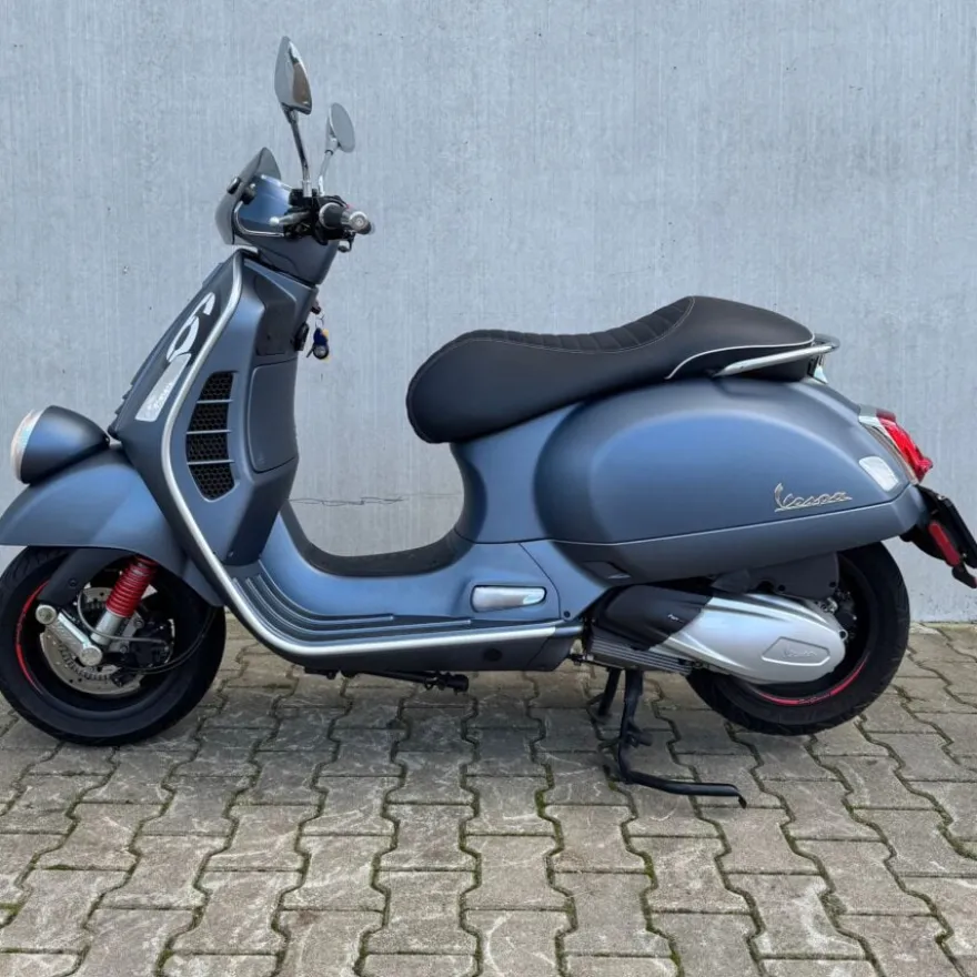 SOLD Vespa GTV300 10-ML-FL Marge