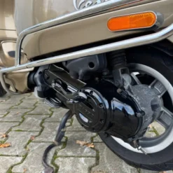 SOLD Vespa LX 50 F-180-GT