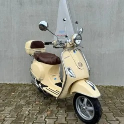 SOLD Vespa LXV 125 MV-ZN-63