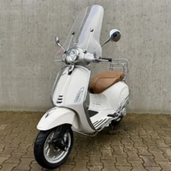 SOLD Vespa Primavera Bianco FJR-48-Z