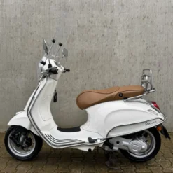 SOLD Vespa Primavera Bianco FJR-48-Z