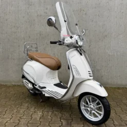 SOLD Vespa Primavera Bianco FJR-48-Z