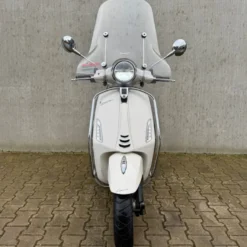 SOLD Vespa Primavera Bianco FJR-48-Z