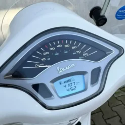 SOLD Vespa Primavera Bianco Innocente FKD-88-F