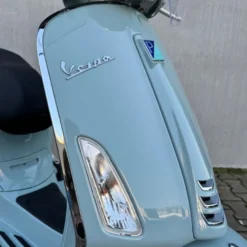 SOLD Vespa Primavera Ice Blue FHF-24-X