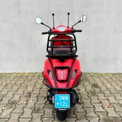 SOLD Vespa Primavera Mat Rood DRN-12-L