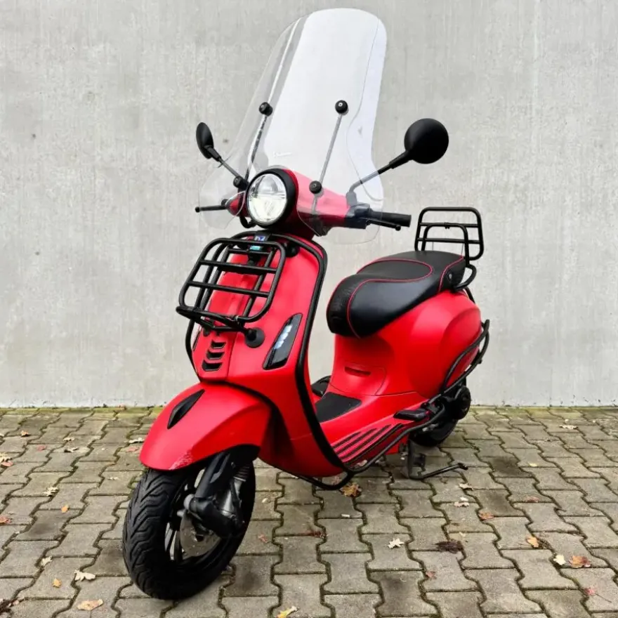 SOLD Vespa Primavera Mat Rood DRN-12-L