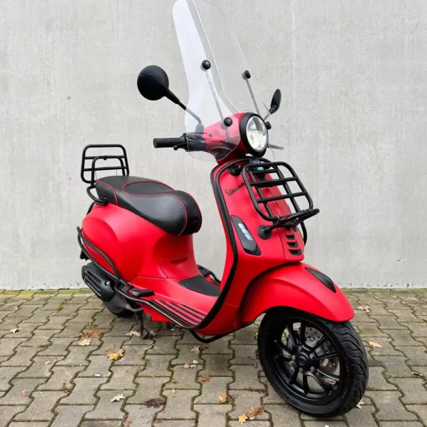 SOLD Vespa Primavera Mat Rood DRN-12-L