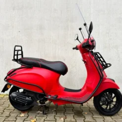 SOLD Vespa Primavera Mat Rood DRN-12-L