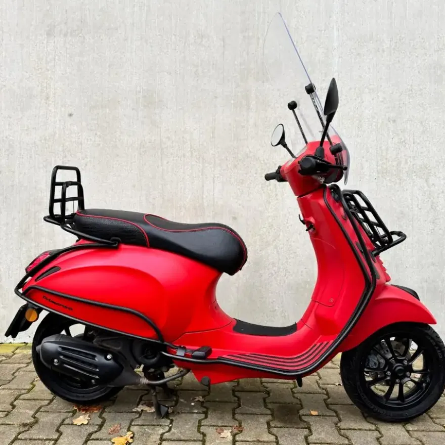 SOLD Vespa Primavera Mat Rood DRN-12-L