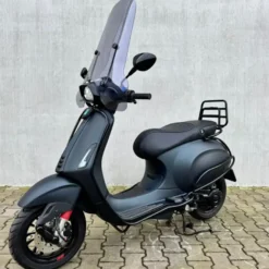 SOLD Vespa Sprint Custom Black to Blue DNH-97-P