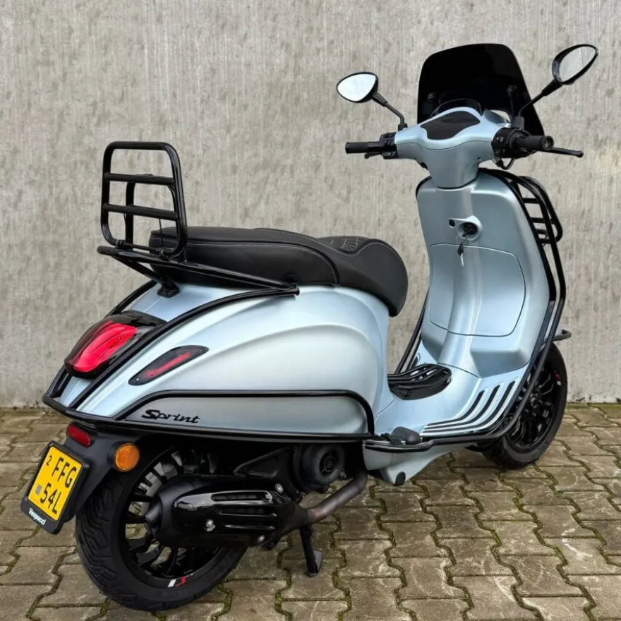 SOLD Vespa Sprint Custom Crystal Meth FFG-54-L