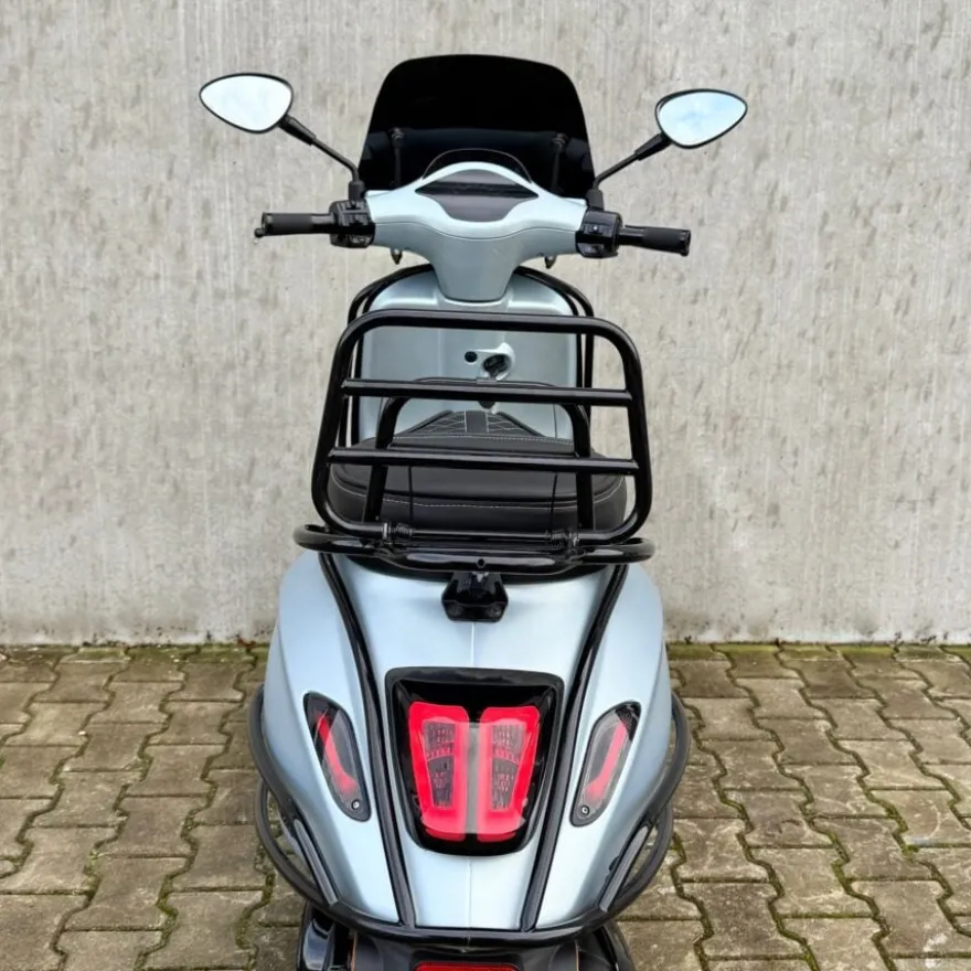 SOLD Vespa Sprint Custom Crystal Meth FFG-54-L
