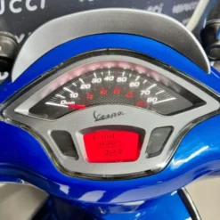 SOLD Vespa Sprint Glans Blauw F-364-ZG