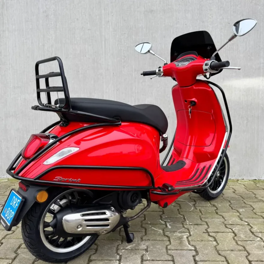 SOLD Vespa Sprint Glans Rood DRF-80-P