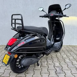 SOLD Vespa Sprint Glans Zwart DLH-72-V
