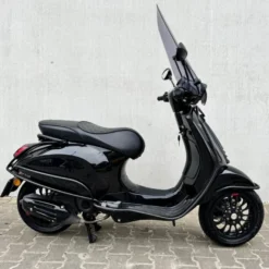 SOLD Vespa Sprint Glans Zwart DRF-53-P