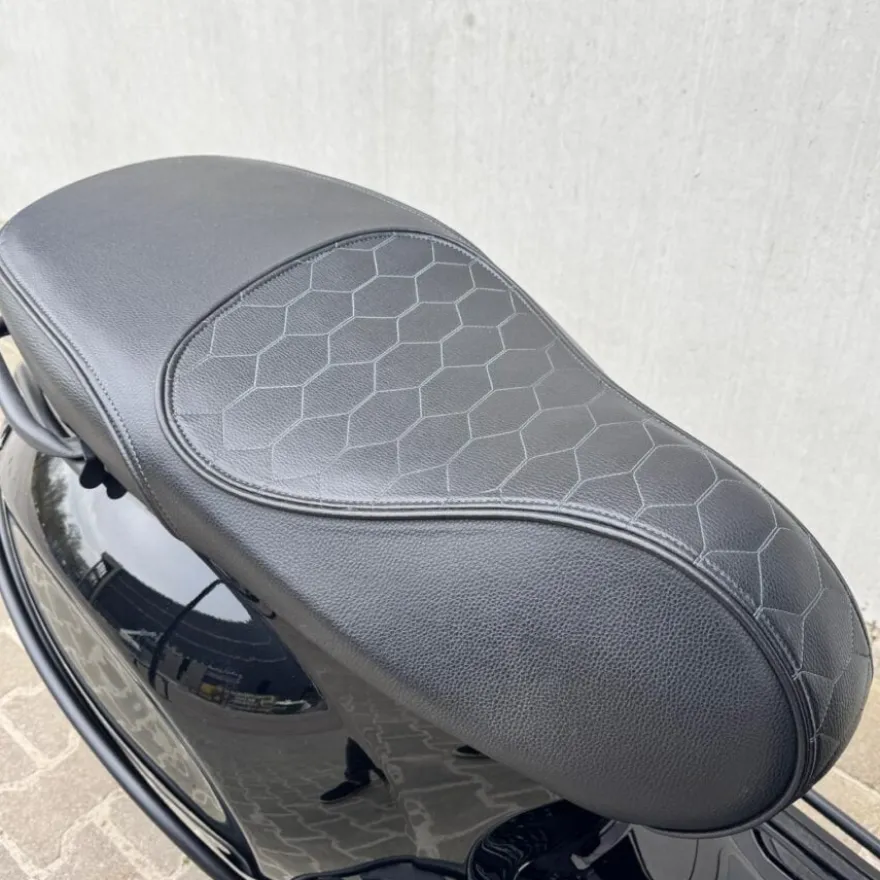 SOLD Vespa Sprint Glans Zwart DRF-53-P