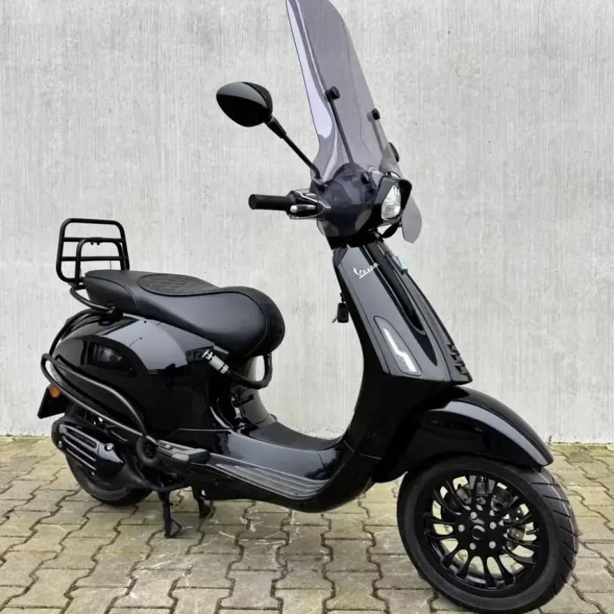 SOLD Vespa Sprint Glans Zwart DRF-59-P