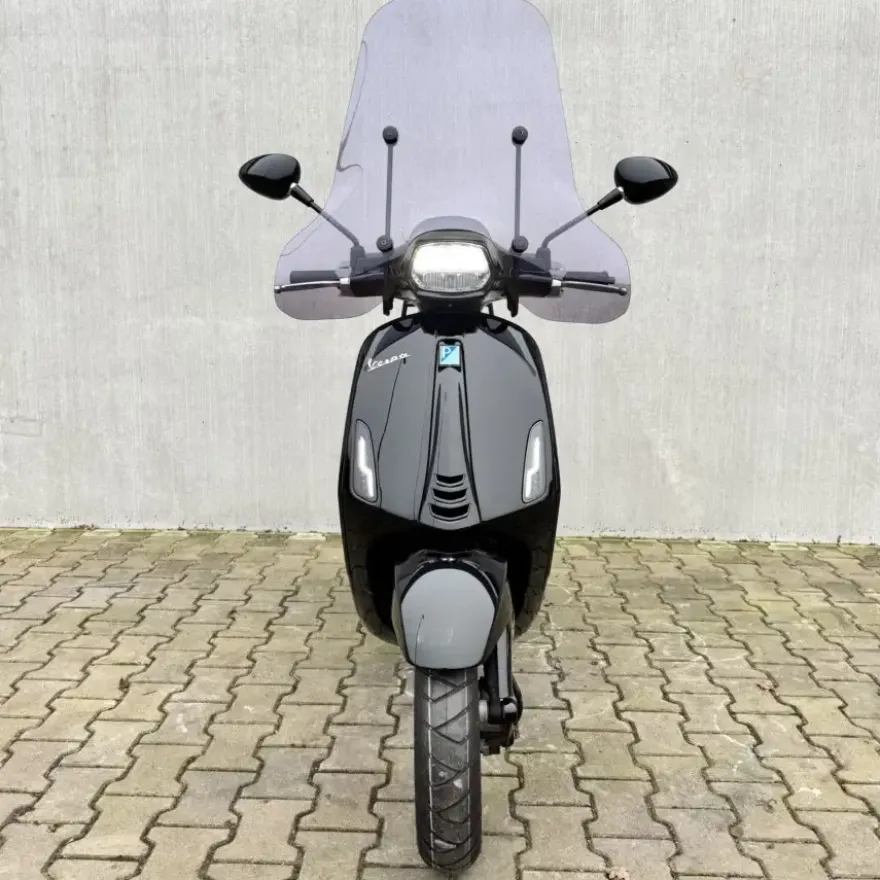 SOLD Vespa Sprint Glans Zwart DRF-59-P