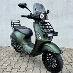 SOLD Vespa Sprint Mat Groen FGT-99-X
