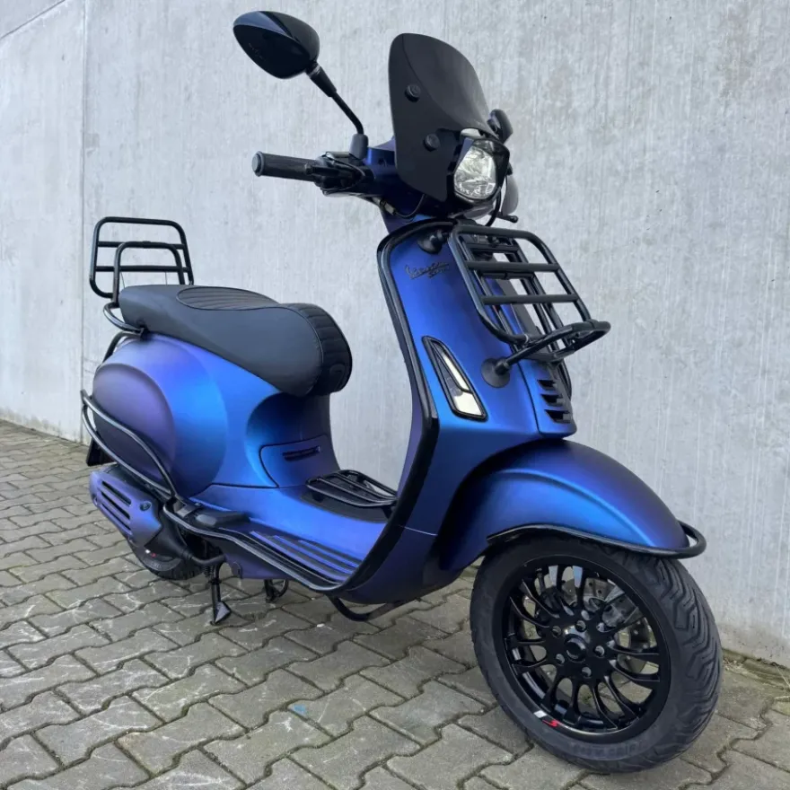 SOLD VESPA Sprint Opaco Galaxy Blue Chameleon DVH-90-D