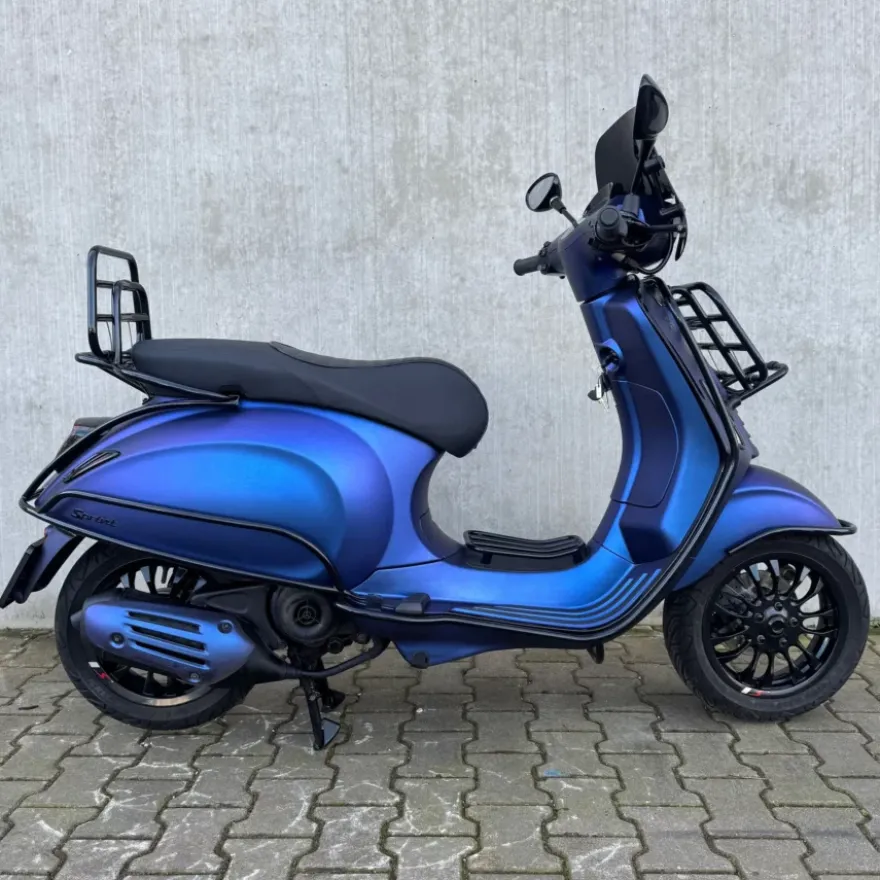 SOLD VESPA Sprint Opaco Galaxy Blue Chameleon DVH-90-D