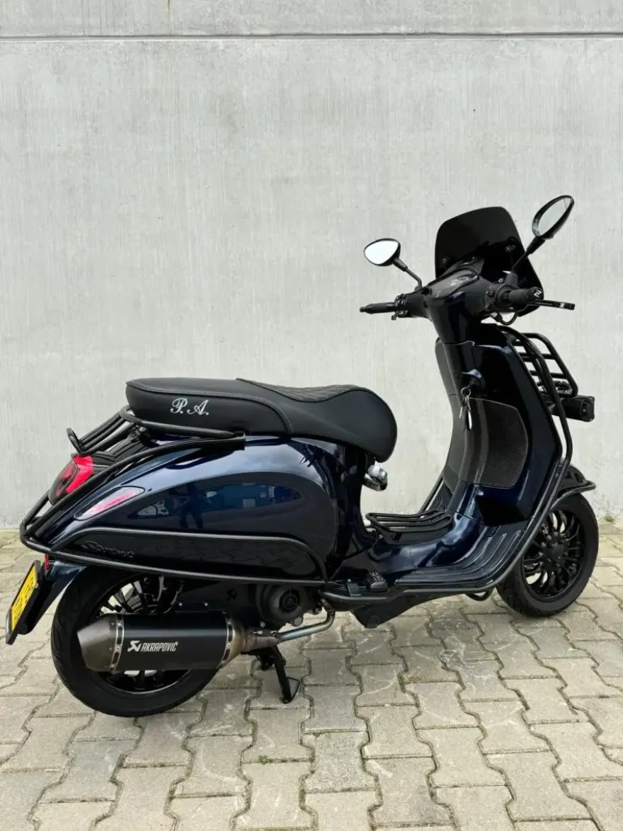SOLD VESPA Sprint San Marino 80cc FBS-70-N