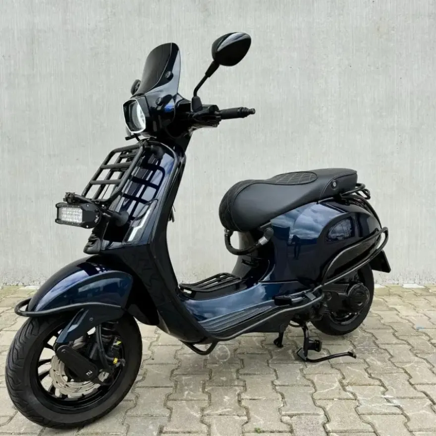 SOLD VESPA Sprint San Marino 80cc FBS-70-N