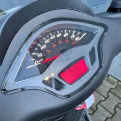 SOLD Vespa Sprint Sport Mat Grijs DGF-33-P