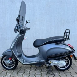 SOLD Vespa Sprint Sport Mat Grijs DGF-33-P