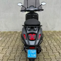 SOLD Vespa Sprint Sport Mat Grijs DTB-60-L