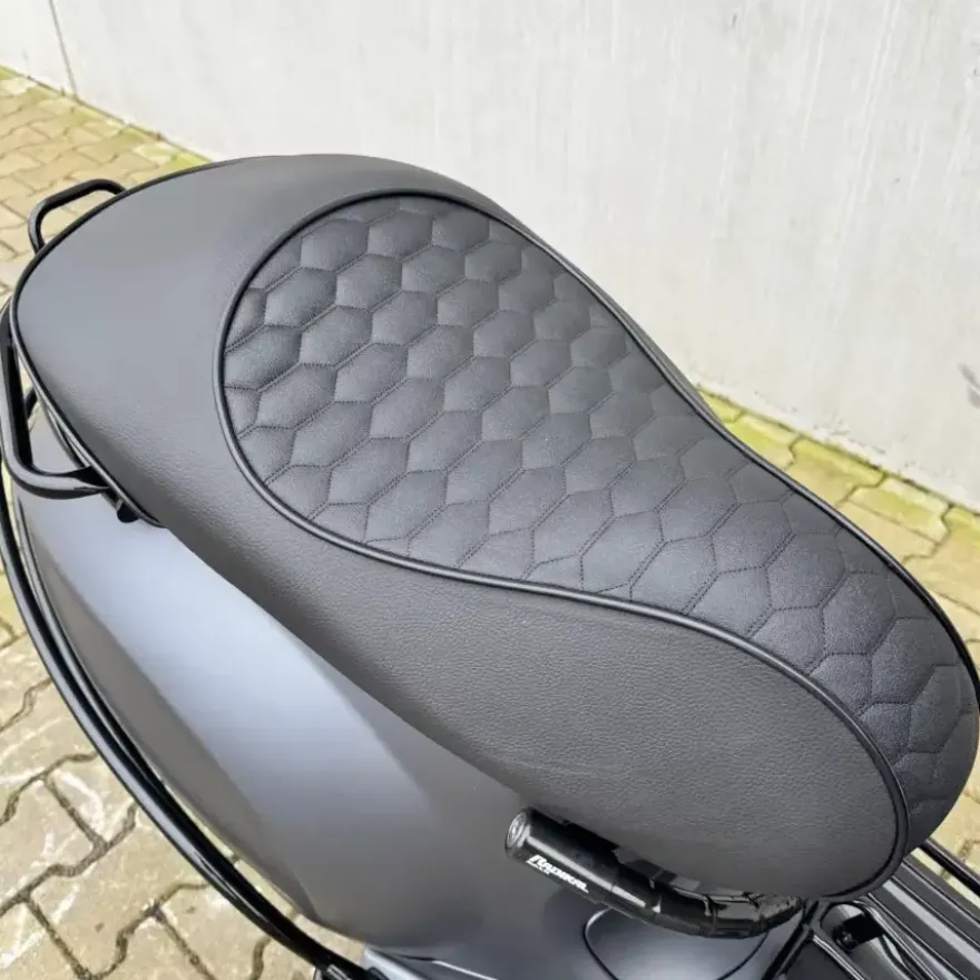 SOLD Vespa Sprint Sport Mat Grijs DTB-60-L