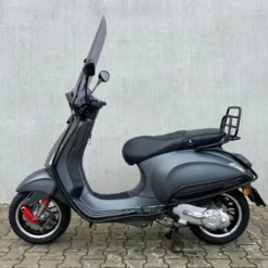 SOLD Vespa Sprint Sport Mat Grijs DJD-53-S
