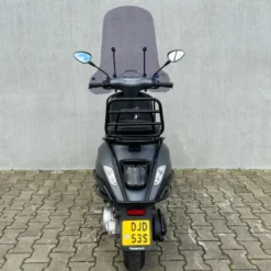 SOLD Vespa Sprint Sport Mat Grijs DJD-53-S