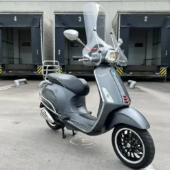 SOLD Vespa Sprint Sport Mat Grijs DLF-81-G