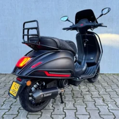 SOLD Vespa Sprint Sport Mat Zwart FLF-95-R