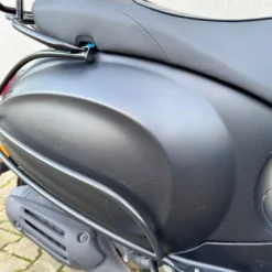 SOLD Vespa Sprint Sport Mat Zwart DZL-26-X