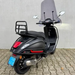 SOLD Vespa Sprint Sport Mat Zwart FHF-21-X