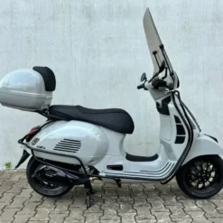 Vespa GTS310 Custom Chalk Grey 2026