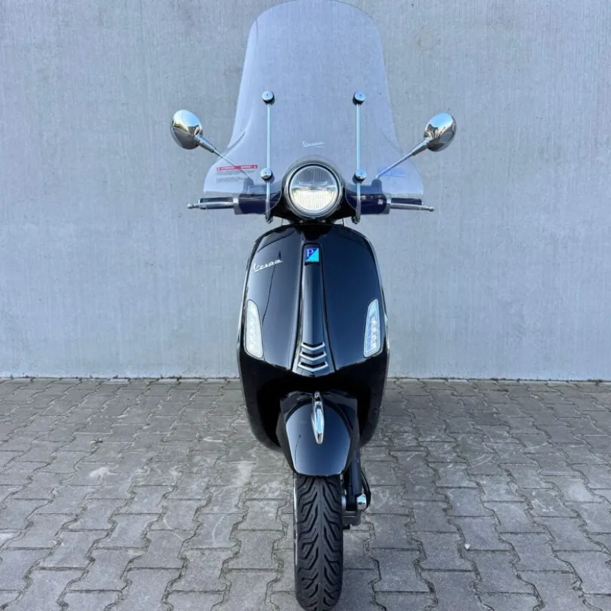Vespa Primavera Facelift 2026 – Nero Convinto
