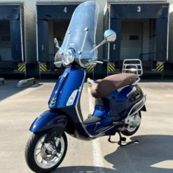 Vespa Primavera Glans Blauw 2024