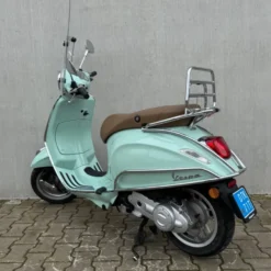 Vespa Primavera Mint Groen DTK-71-T