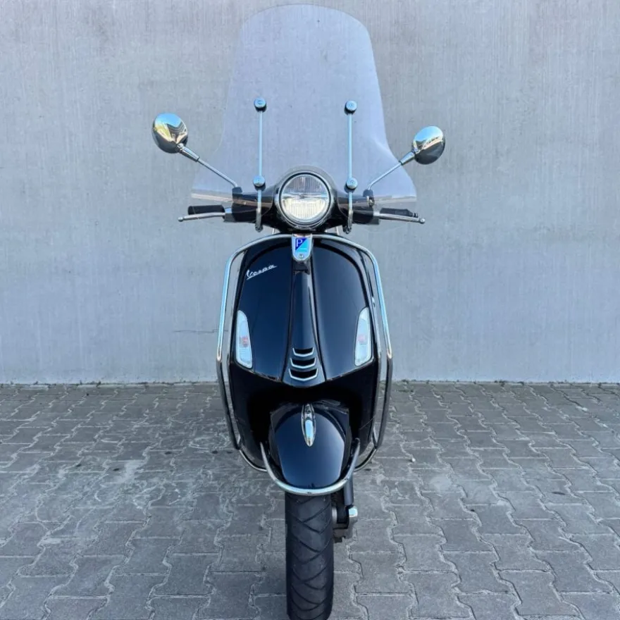Vespa Primavera Nero Convinto FJJ-79-L