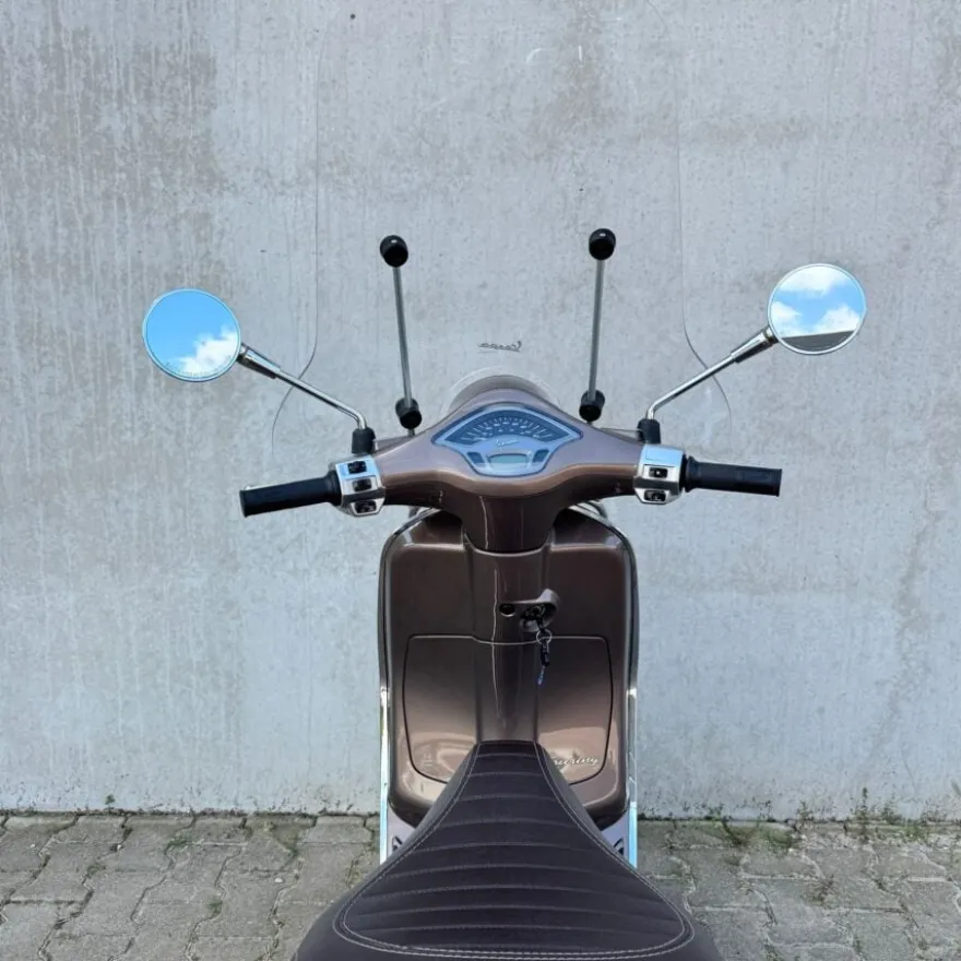 Vespa Primavera Touring Marrone DHG-65-F