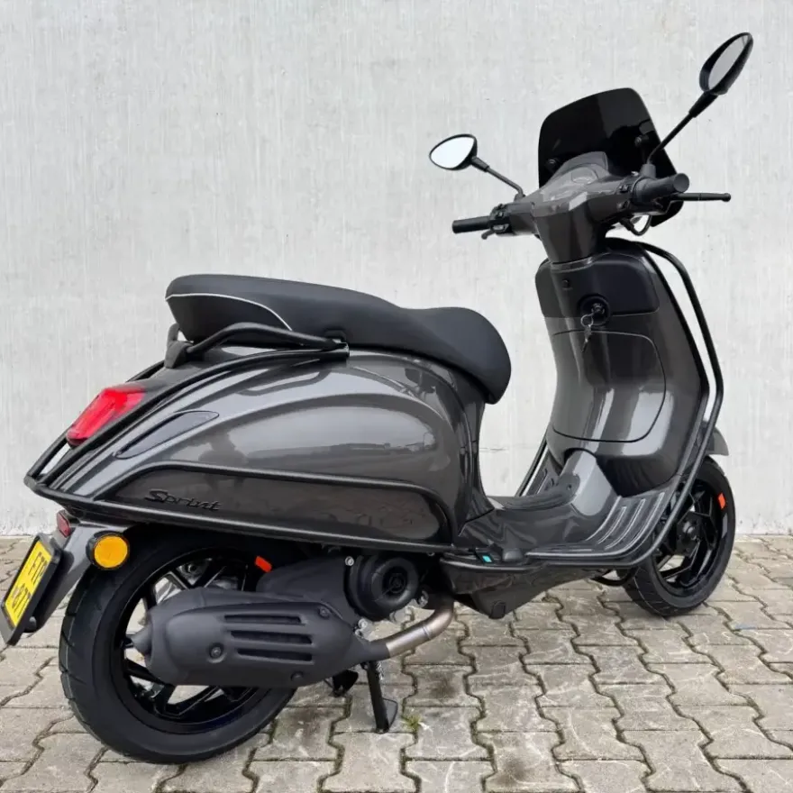 Vespa Sprint Agaath Grijs Facelift 2026