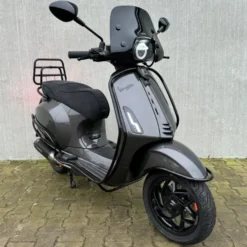 Vespa Sprint Agaath Grijs Full Option 2026